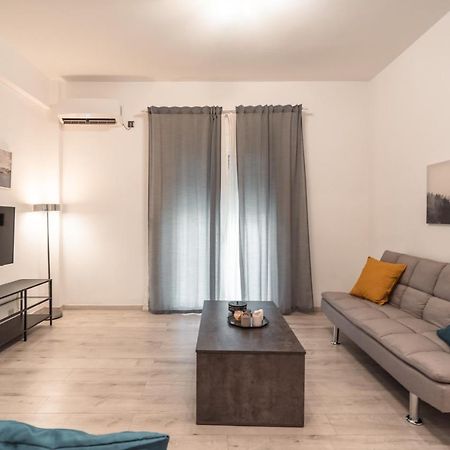 Urban Serenity Gem In Kallithea Neighbourhood! Афіни Екстер'єр фото