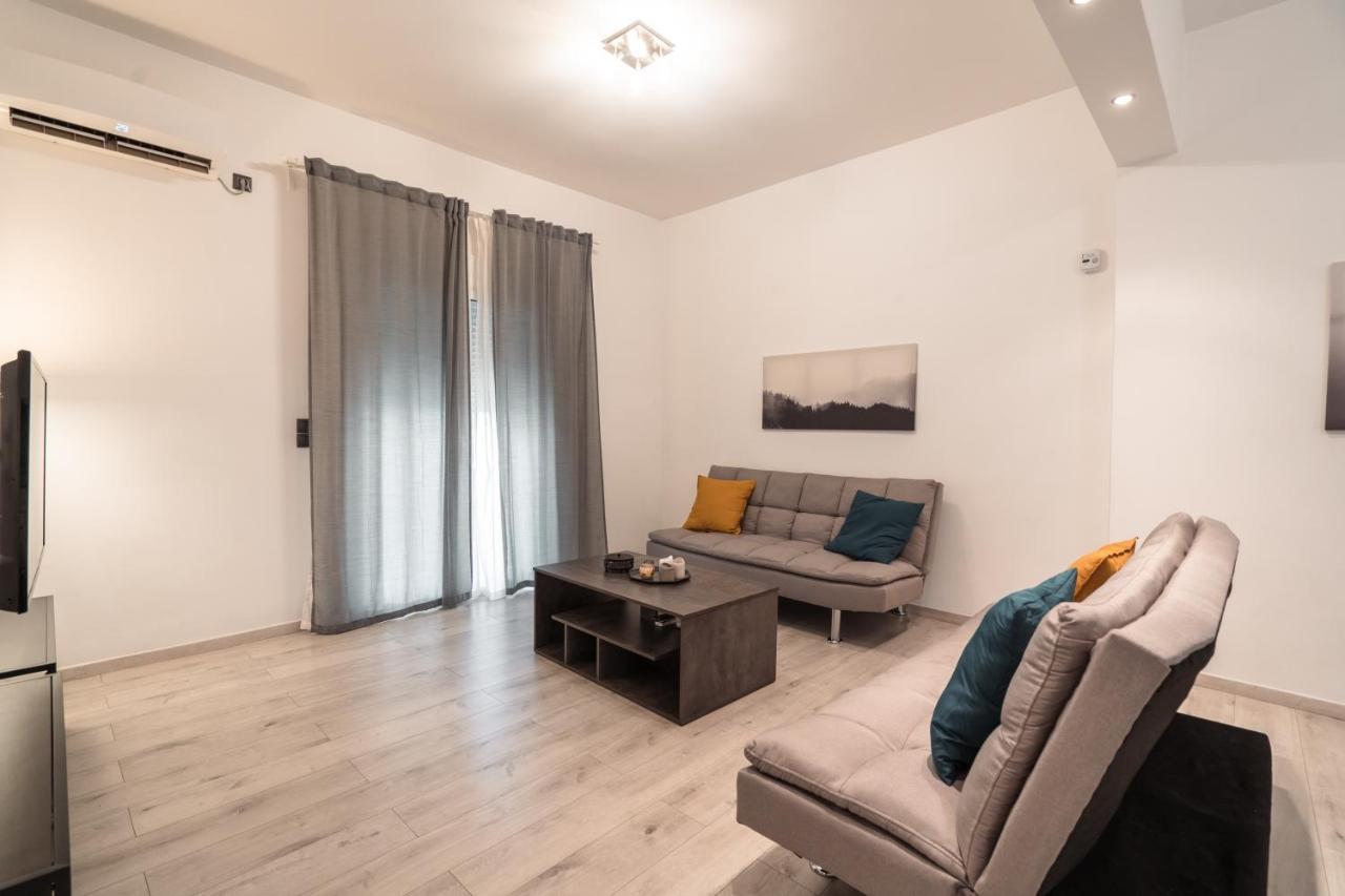 Urban Serenity Gem In Kallithea Neighbourhood! Афіни Екстер'єр фото